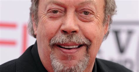 what's wrong with tim curry